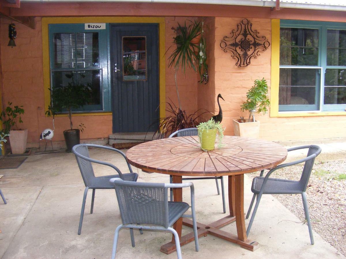 Trevalia Accommodation Penwortham Luaran gambar