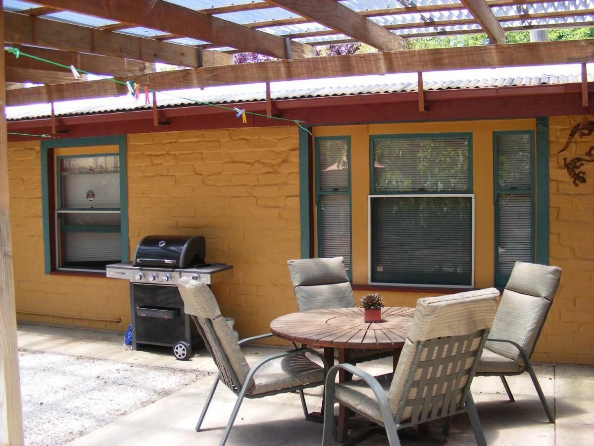 Trevalia Accommodation Penwortham Luaran gambar